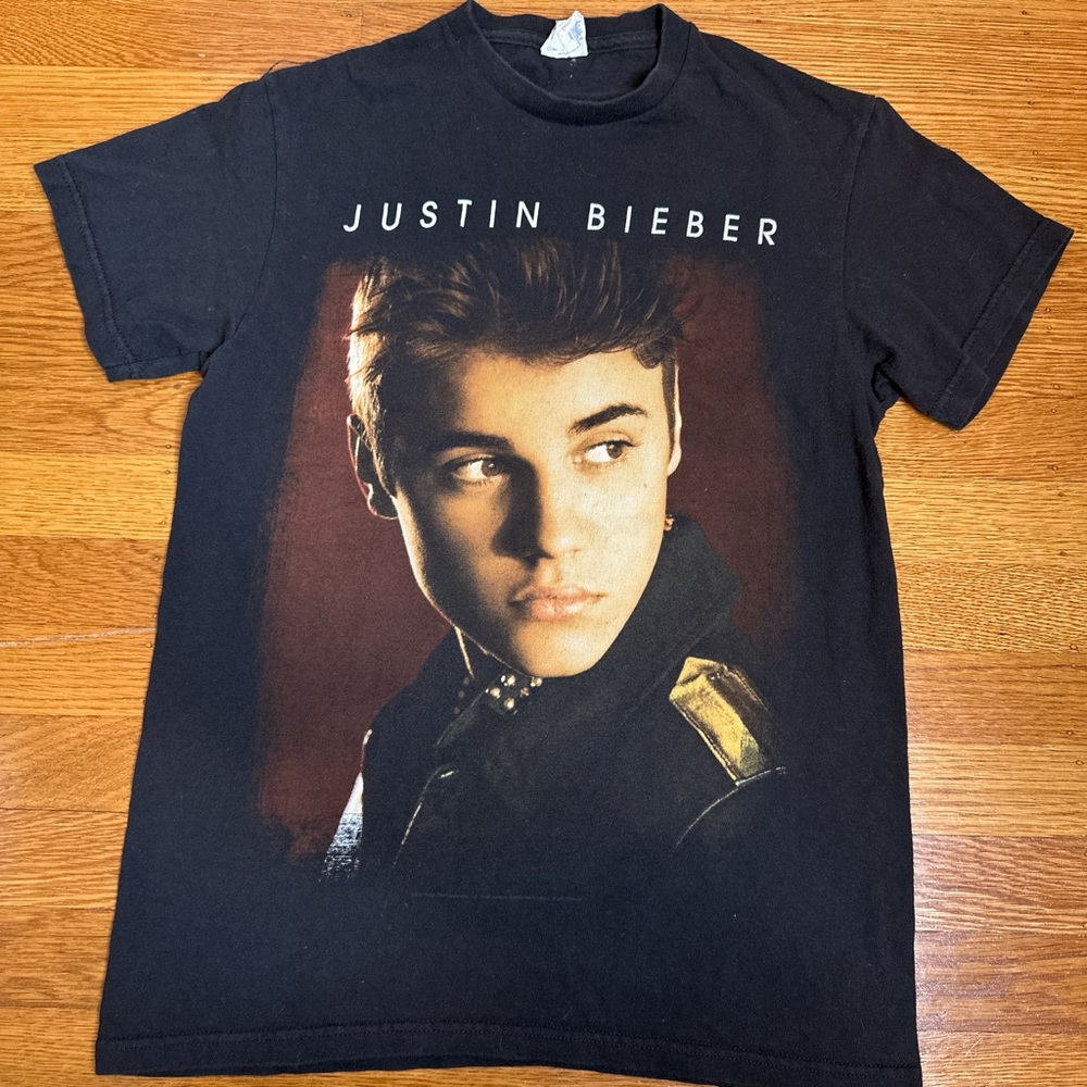 Justin Bieber believe tour concert tee